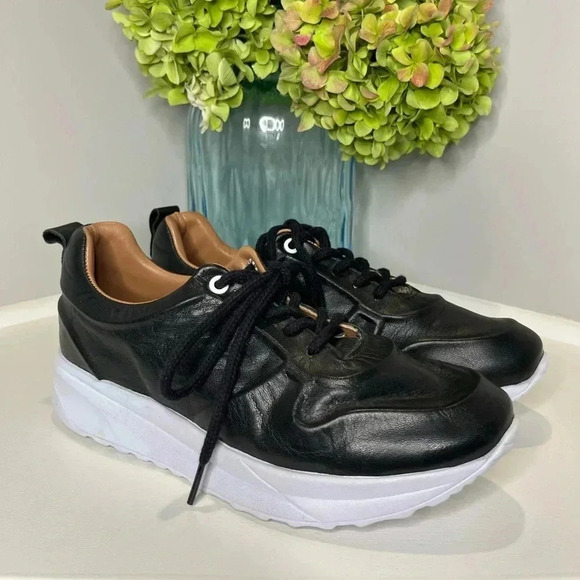 Ateliers Korbin Black Leather Sneakers - Picture 3 of 12